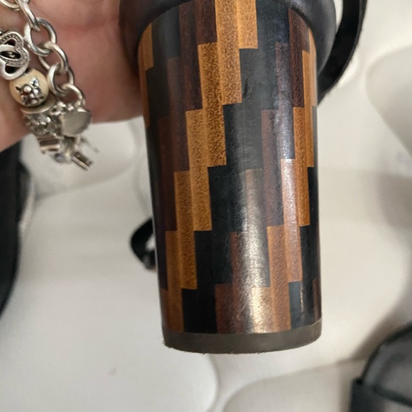 Shoes - Picture 5 of 7